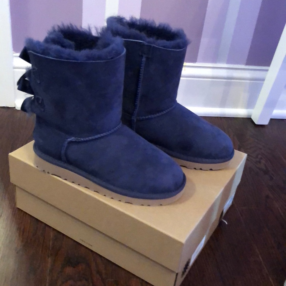 Size 1 NWT UGGS